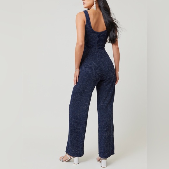 NWOT Francesca’s Audrey Park Elena Square Neck Glitter Knit Jumpsuit in M - Picture 4 of 8